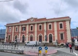 Stazione ferroviaria Cornigliano