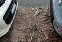 Voltri, fango e detriti sotto le auto in sosta dal 1 settembre, la pioggia fa paura Voltri fango via Buffa