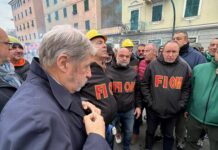 Genova, Bucci incontra i lavoratori ex Ilva in sciopero. Proseguono le proteste Bucci lavoratori ex Ilva