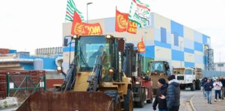 Genova, sciopero lavoratori ex Ilva: traffico in tilt a Cornigliano Sciopero lavoratori ex Ilva