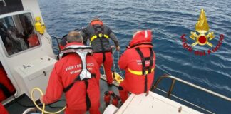 Arenzano, proseguono le ricerche dell’uomo disperso sul relitto dell’Haven Sommozzatori Vigili del Fuoco disperso Haven