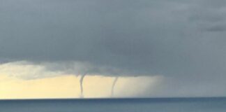 Maltempo Liguria, due trombe marine al largo di Pieve Ligure Tromba marina Pieve Ligure
