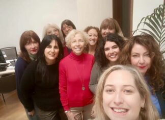 Giornata contro la Violenza sulle Donne, lavoratrici Asef ci mettono la faccia Asef lavoratrici Genova