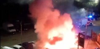 Cornigliano, auto in fiamme in via Muratori Cornigliano auto fiamme 22 novembre 2025
