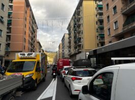 Marassi coda traffico corso De Stefanis