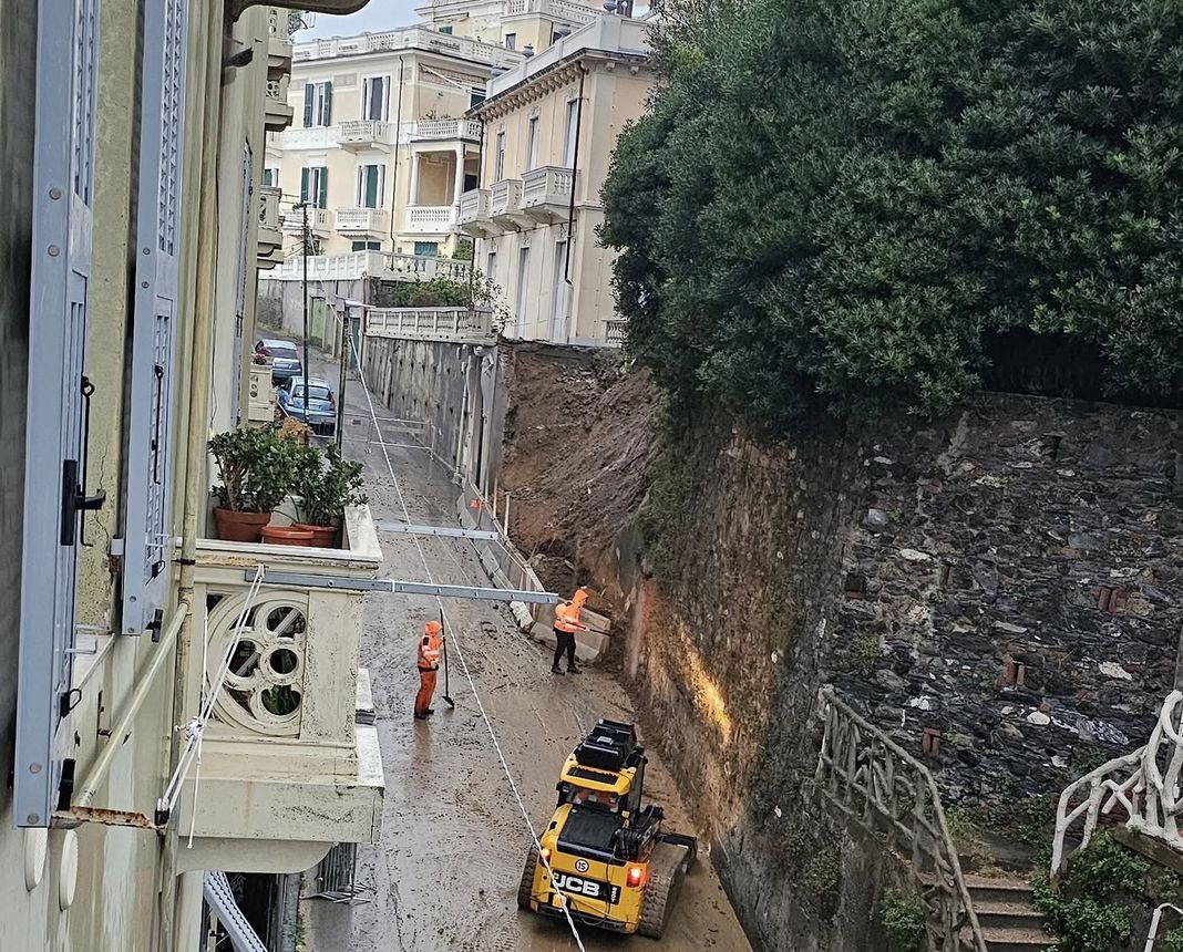 Pegli via Nicoloso da Recco Genova frana