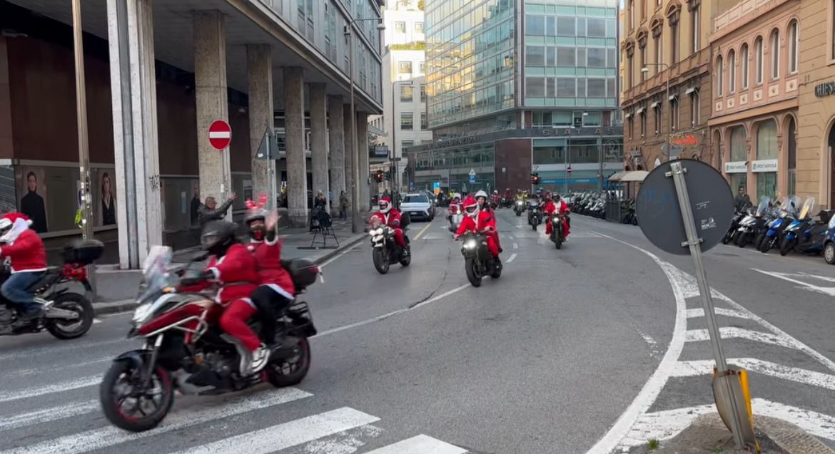 Babbi Natale moto Genova