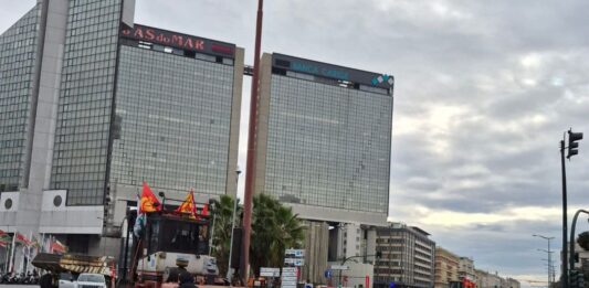 Ex Ilva, i lavoratori lasciano la stazione: corteo in direzione di Cornigliano Manifestazione ex Ilva Brignole