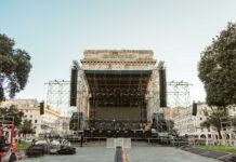 Capodanno 2026, in allestimento il palco in piazza della Vittoria Palco piazza della Vittoria Capodanno 2026