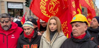 Ex Ilva, sindaca Salis incontra i manifestanti, domani sarà a Roma silvia salis ex ilva 4 dicembre 2025