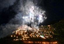 Manarola, acceso il presepe luminoso Presepe Manarola
