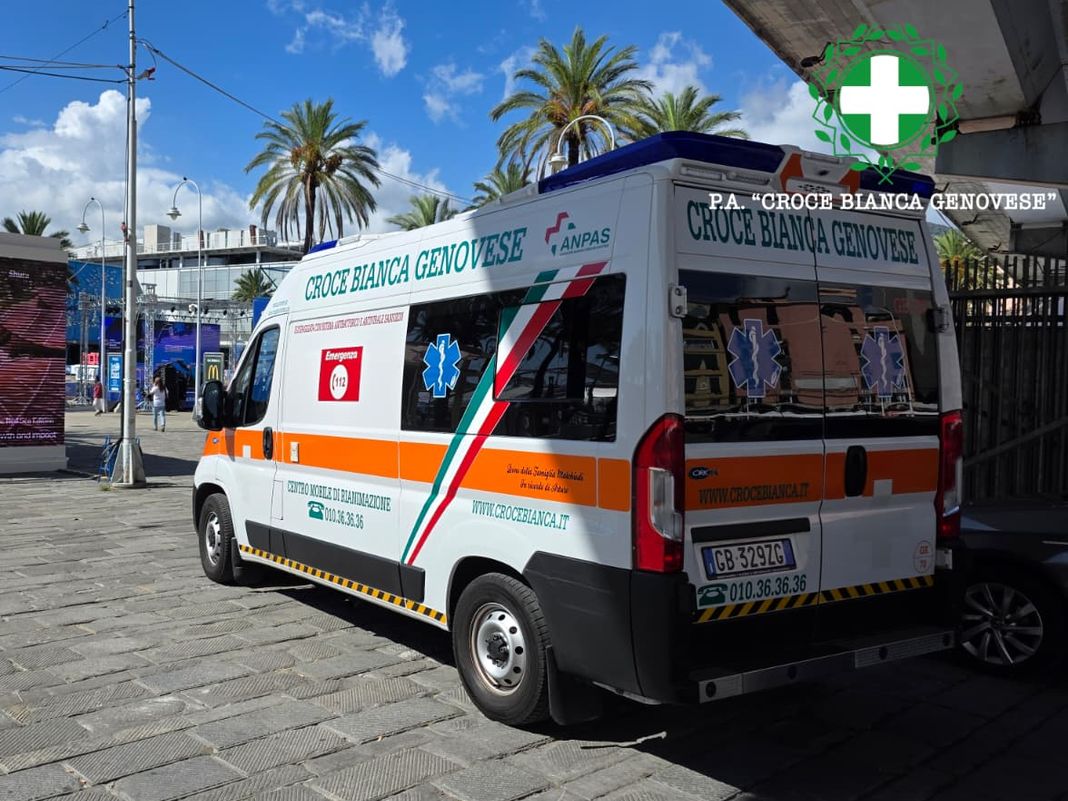 ambulanza porto antico genova