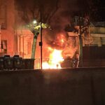 Recco, auto in fiamme vicino allo svincolo per autostrada recco auto fiamme