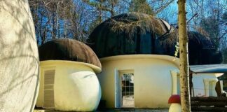 Il Villaggio dei Puffi si trova a Bardineto e si può affittare Villaggio dei Puffi bardineto