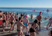 Loano, tuffo in mare per 285 persone per il Cimento invernale cimento invernale Loano