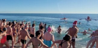 Loano, tuffo in mare per 285 persone per il Cimento invernale cimento invernale Loano