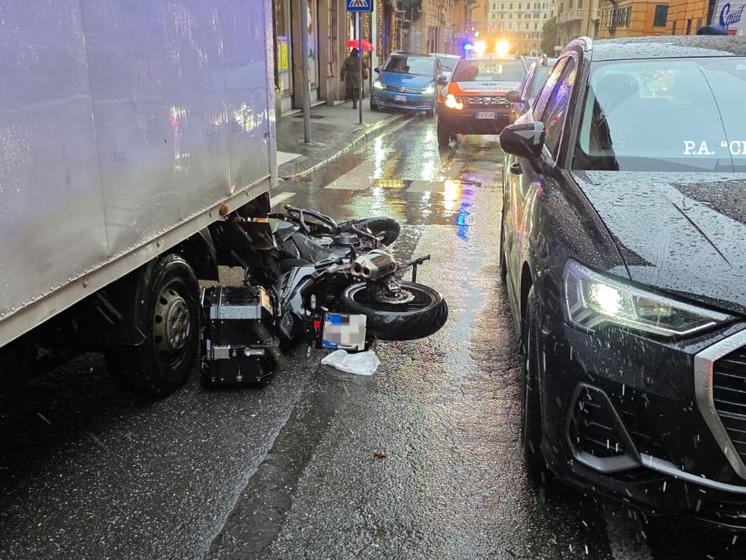incidente via montevideo genova 16 dicembre 2025
