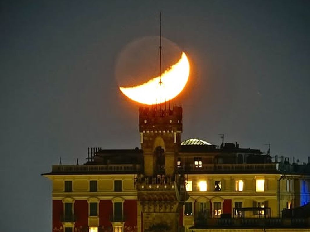 luna castello Mackenzie Genova