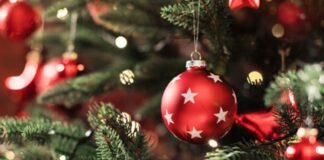 Natale Evangelico alla chiesa Bet El di corso Perrone Natale albero