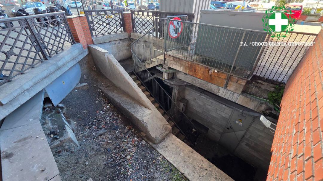 Genova, è grave il 41enne precipitato al Porto Antico: la ricostruzione Uomo caduto Porto Antico