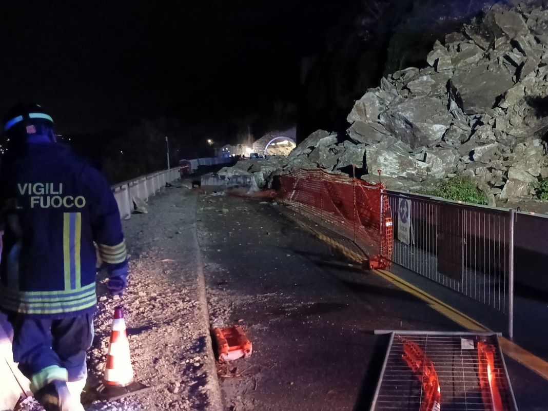 Frana ad Arenzano, AMT cambia il percorso della linea 708 arenzano frana aurelia