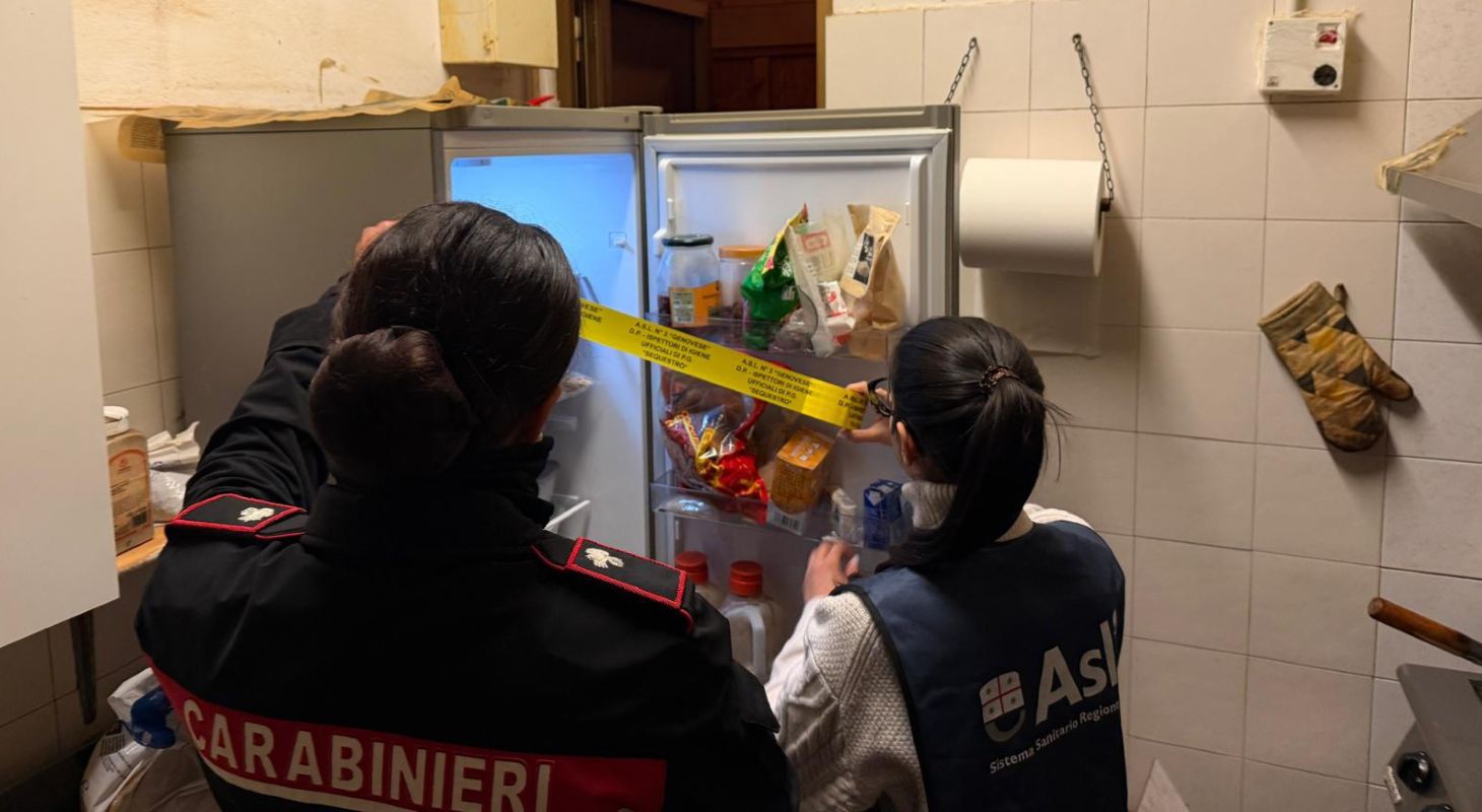 Genova, carenze igieniche e cibo mal conservato: chiusure e multe nel centro storico controlli locali Genova