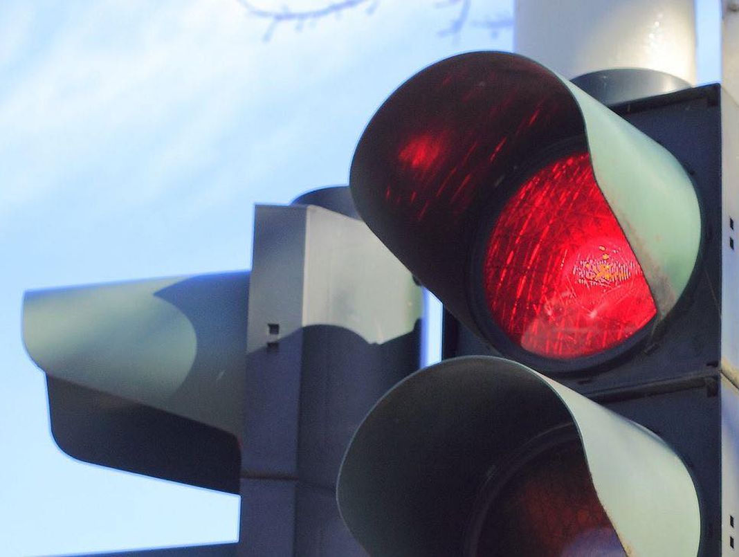 Savona, si aggrava la posizione del camionista che ha travolto Valentina Squillace semaforo