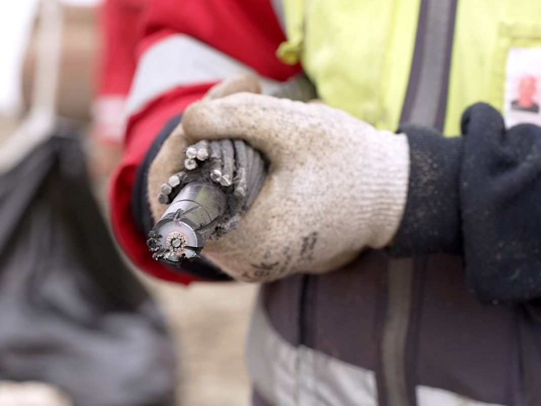 Genova diventa hub per la connettività digitale con cavo sottomarino cavo sottomarino dati unitirreno genova