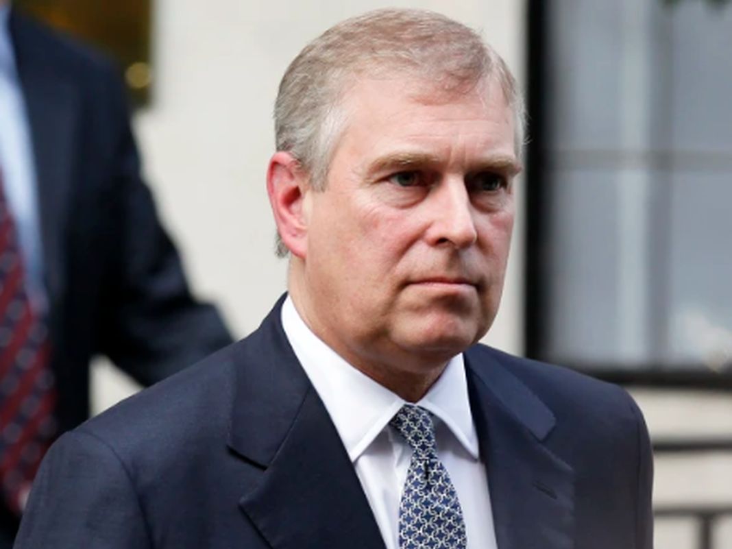 Caso Epstein, arrestato l’ex principe Andrea Mountbatten-Windsor andrea mountbatten windsor