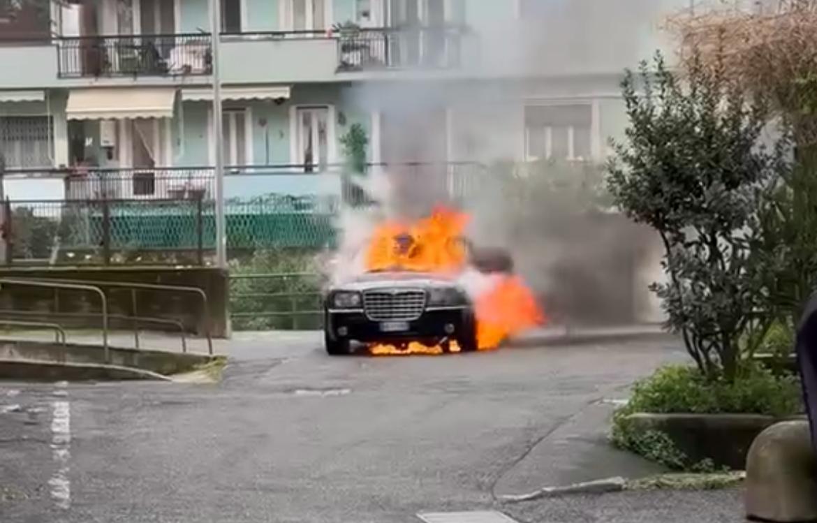 Auto a fuoco Arenzano