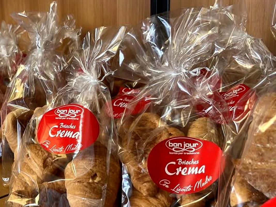 bonjour brioches, croissant, genova 