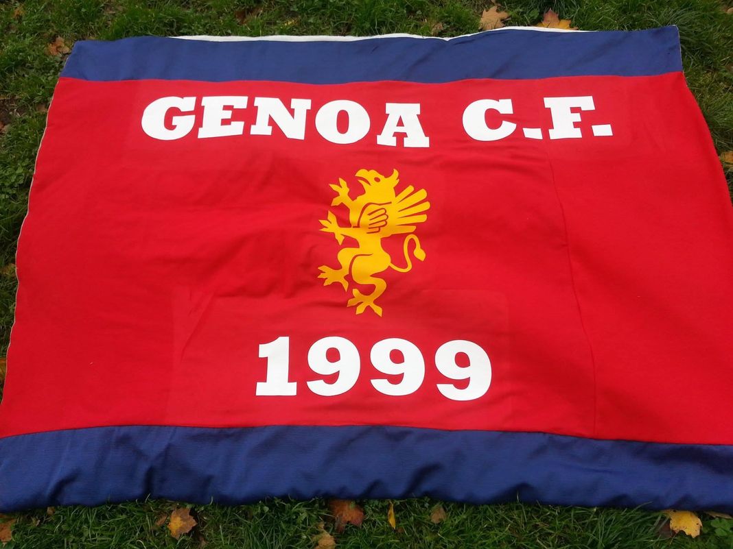 Genova, presunti marchi contraffatti, Genoa Calcio Femminile 1999 replica alle accuse Genoa calcio femminile 1999 ads
