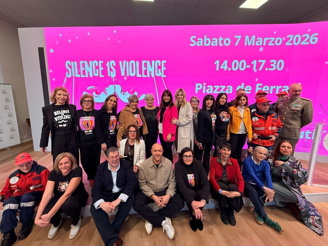 Wall of Dolls celebra l’8 marzo e la giornata internazionale della donna wall of dolls