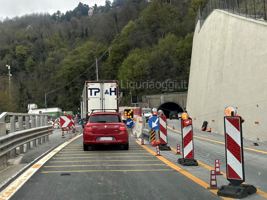 Caos Autostrade, stop ad alcuni cantieri per il ponte del 2 giugno a7 cantiere