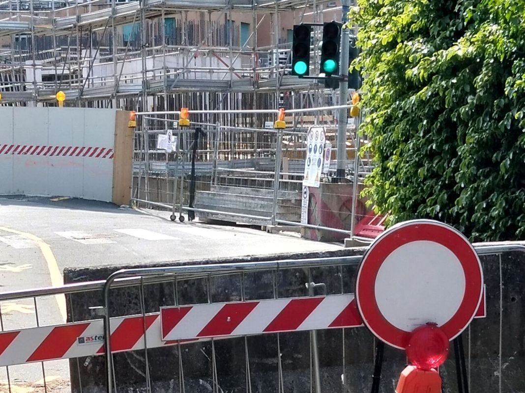 Genova, via Redipuglia chiusa da 80 giorni, residenti esasperati Quarto via Redipuglia cantiere