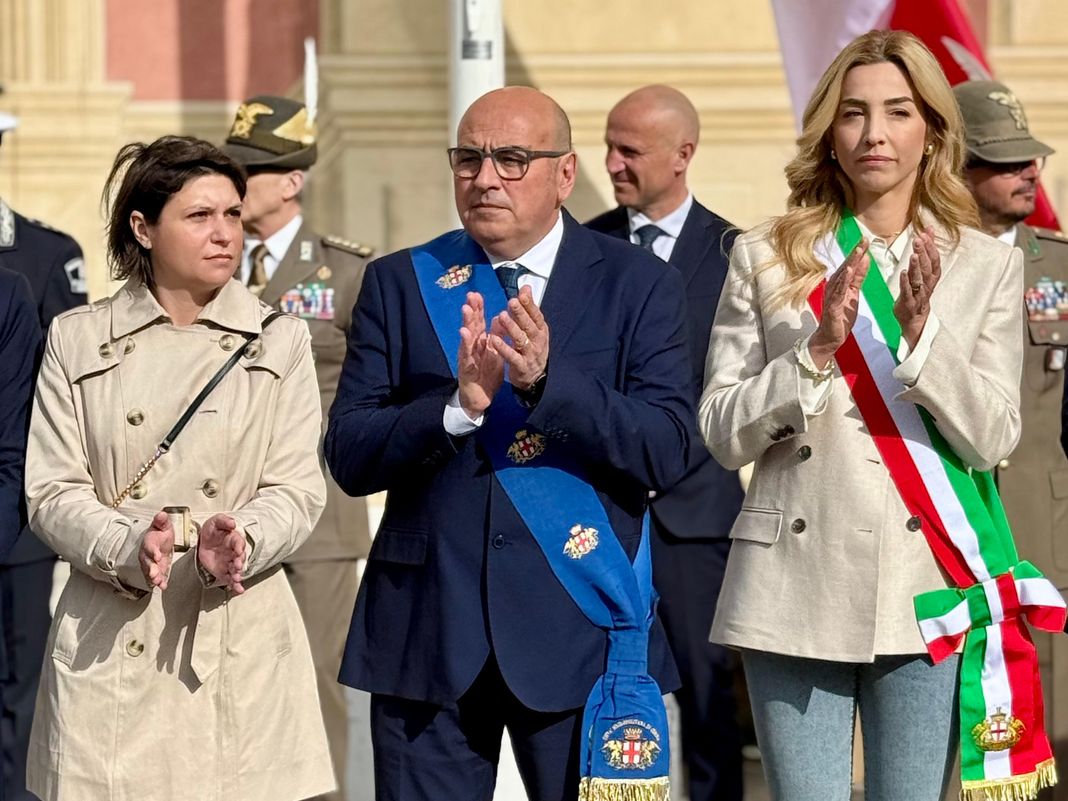 Adunata Alpini, Salis: Genova vi da il benvenuto con orgoglio e rispetto Adunata alpini salis