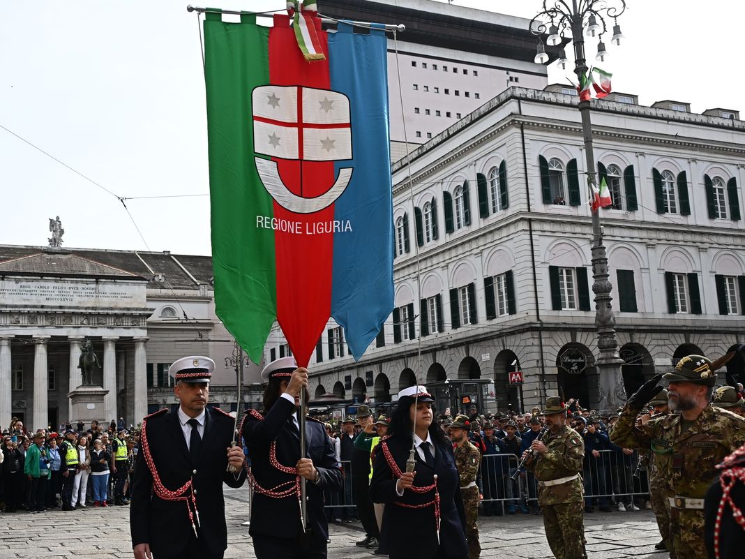 Adunata Alpini a Genova, questa mattina cerimonia dell’alzabandiera alpini genova alzabandiera