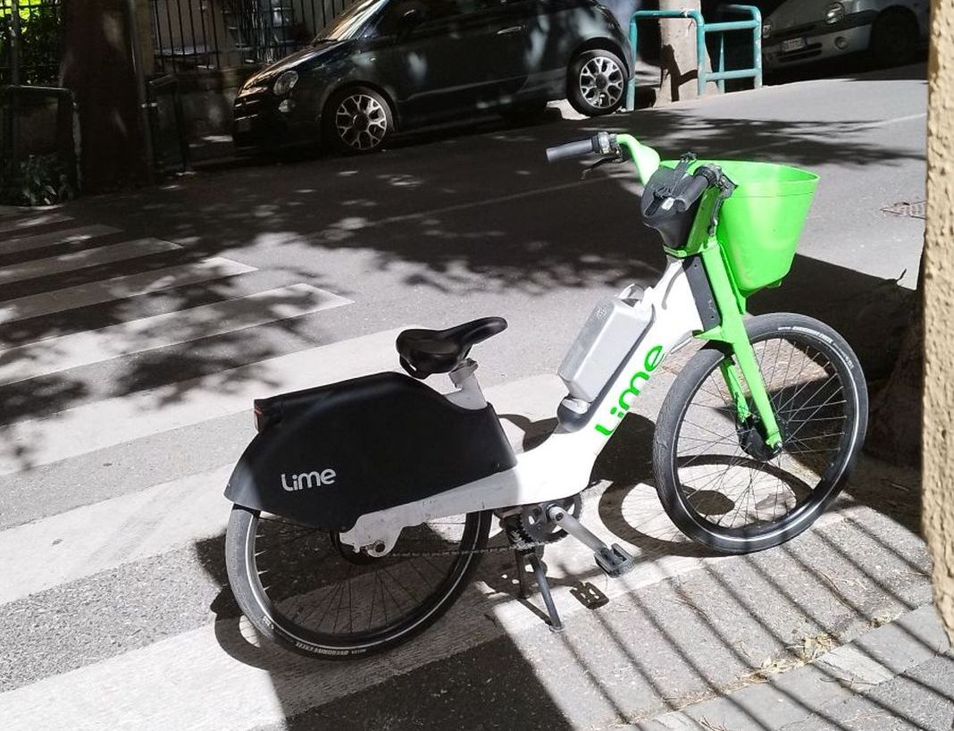 Bike Sharing a Genova, Comune contro le bici abbandonate, Robotti: atto di inciviltà bike sharing abbandonate