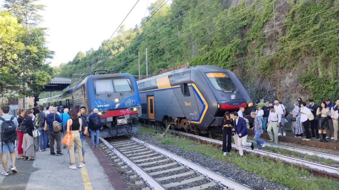 Treni, segnalata una persona sui binari: sospesa la circolazione Genova-Acqui Terme Circolazione treni sospesa Genova-Acqui Terme