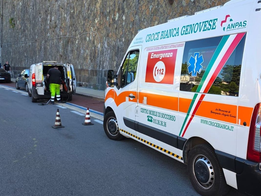 Genova, indagini per il ragazzo investito nella notte in corso Italia croce bianca genovese, incidente corso italia