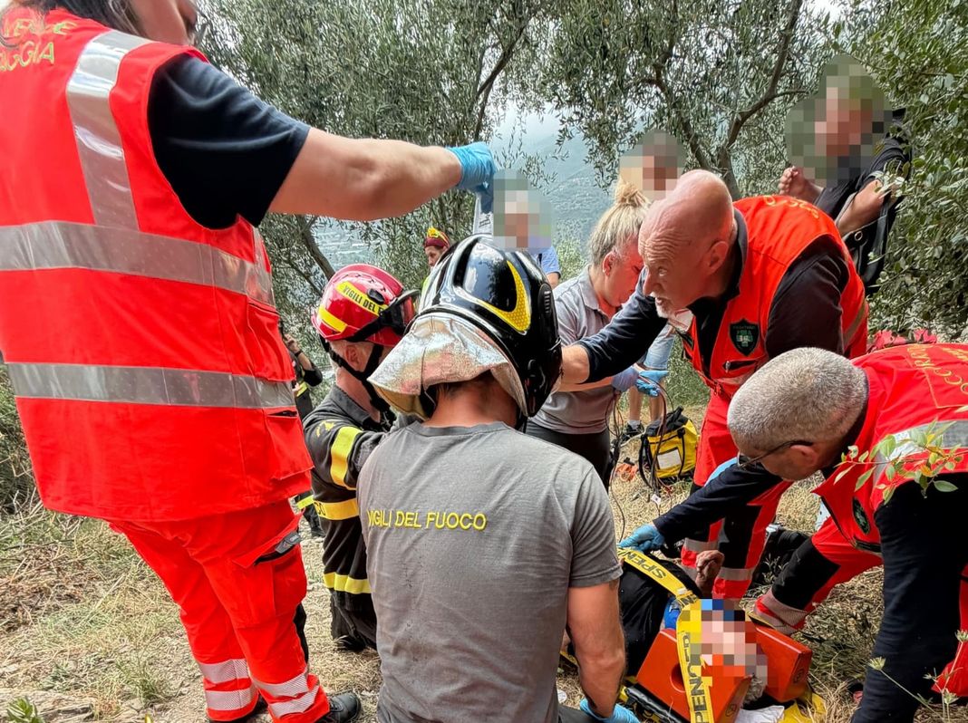 Taggia, pensionata cade su un sentiero, soccorsa dai Vigili del Fuoco taggia soccorso persona