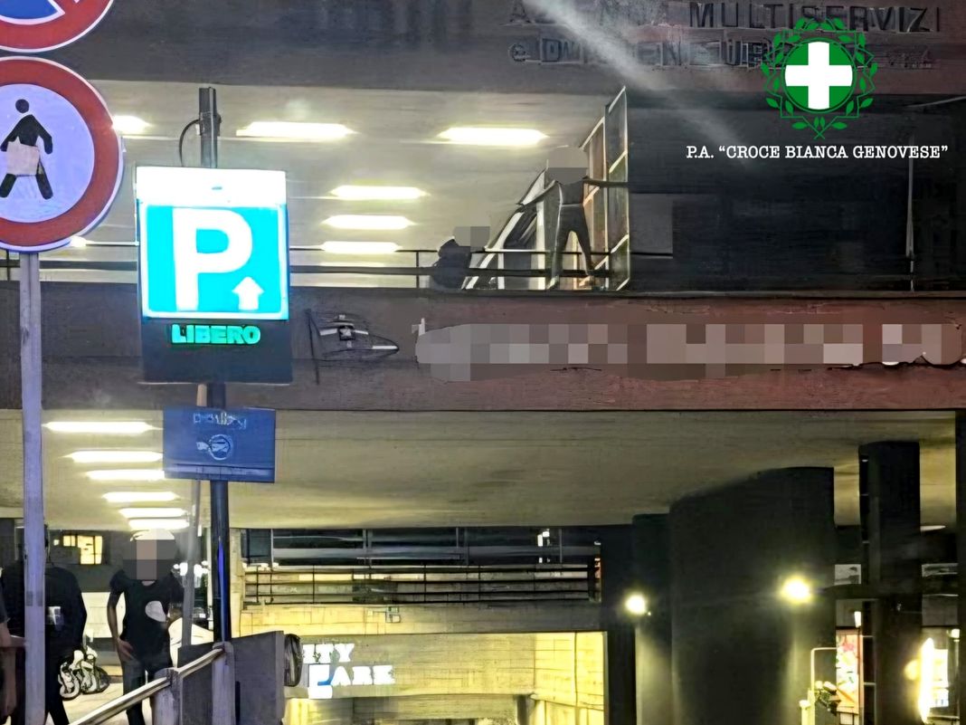 Genova, minaccia di lanciarsi dal tunnel di via D’Annunzio, salvato tentato suicidio D'annunzio genova