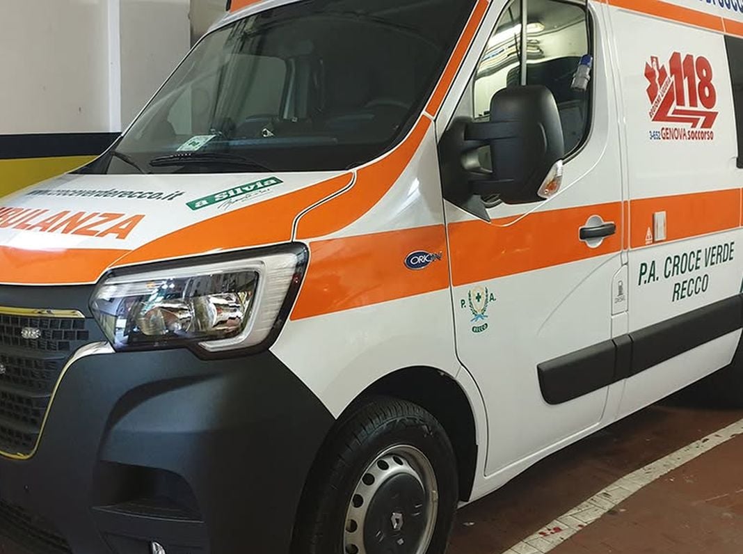 Recco, lite tra ambulanza e vigile per una emergenza, scattano le denunce ambulanza croce verde recco
