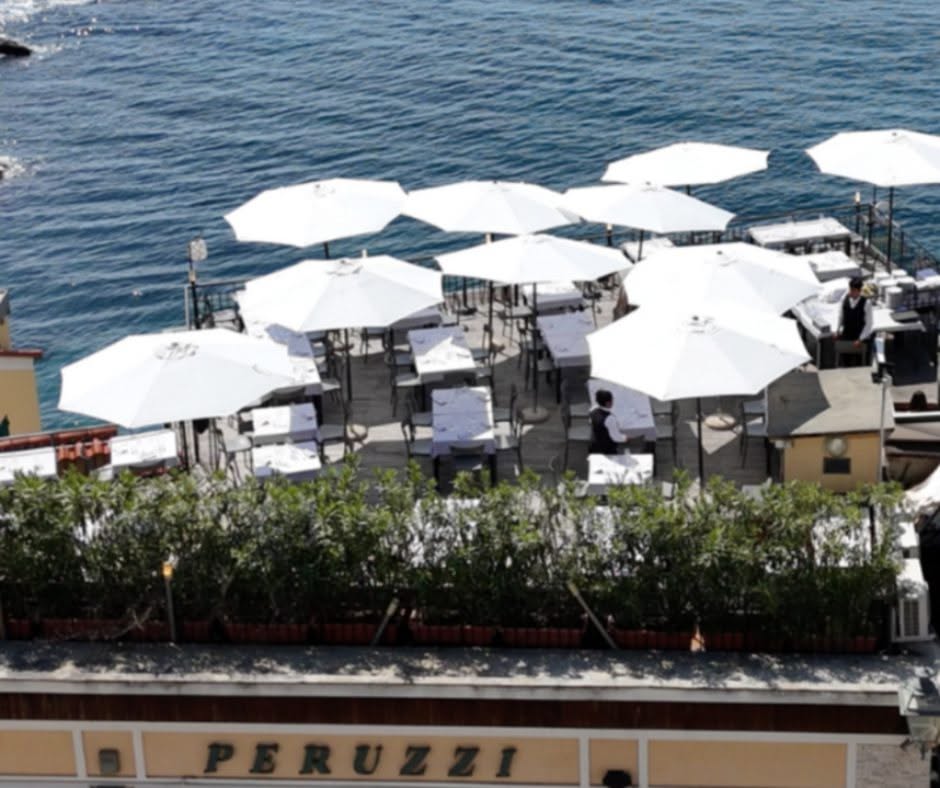Bogliasco, malori dopo la festa al Just Peruzzi, verifiche in corso Bogliasco Just Peruzzi