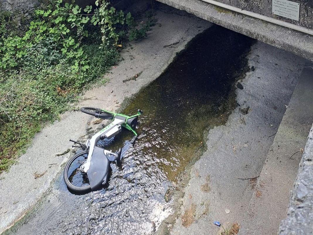 bicicletta bike sharing Sestri Ponente